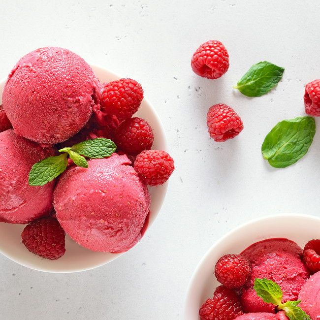 Raspberry Frozen Yogurt